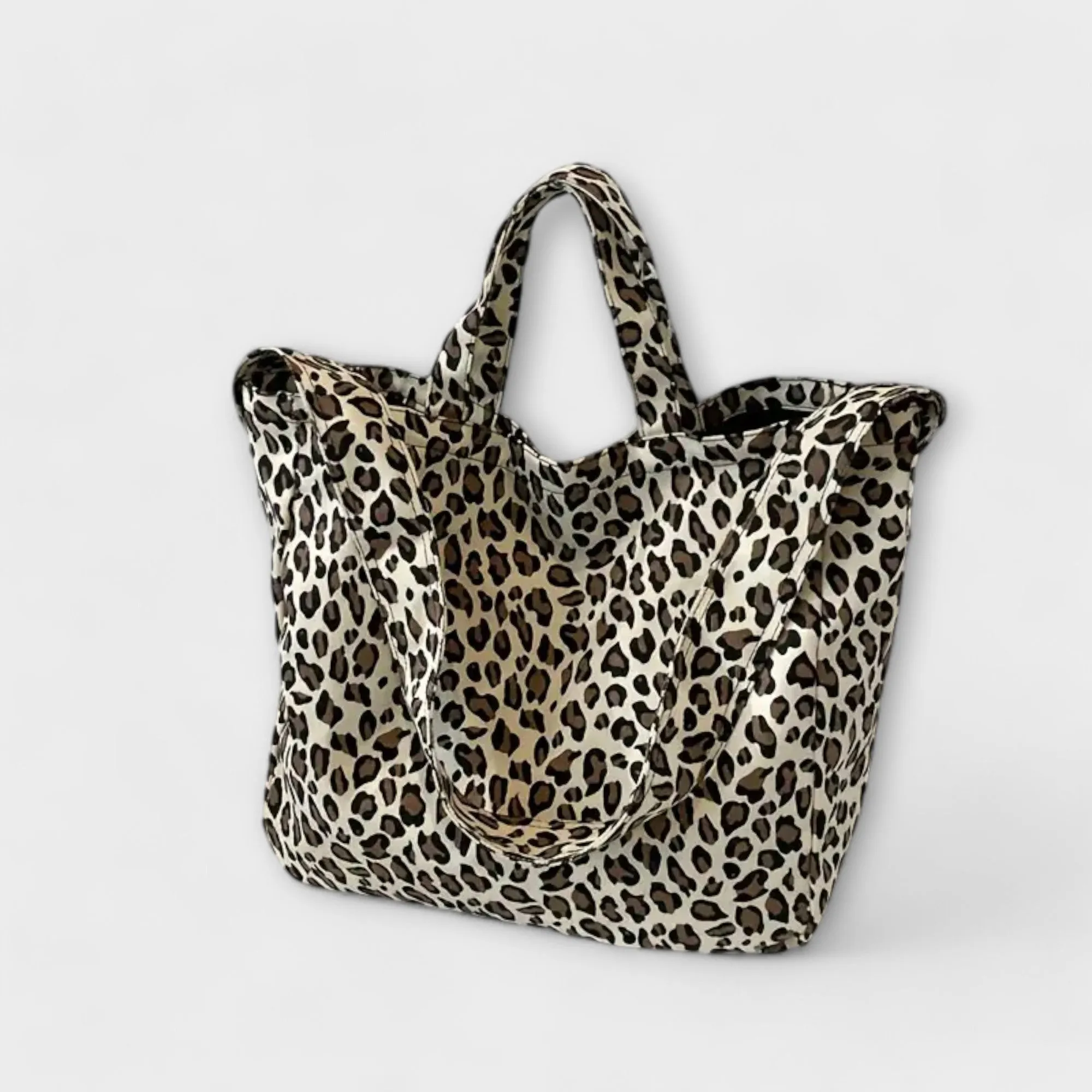 Chic Leopard Print Tote Bag