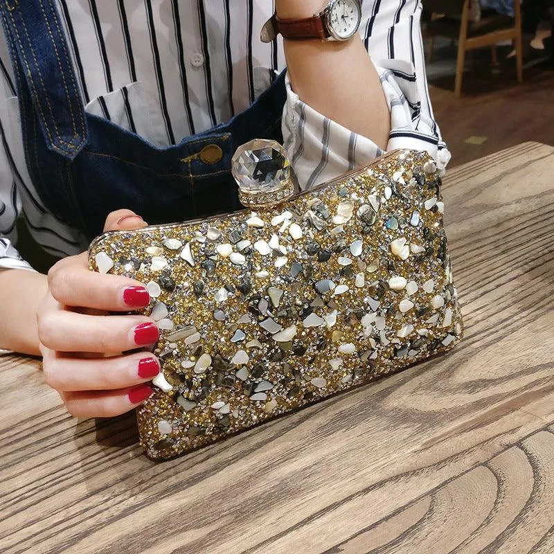 Diamond Concave Pillow Clutch
